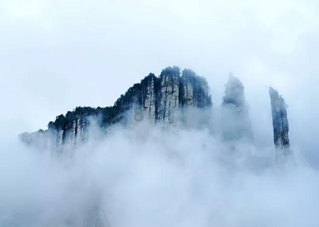 大城市的房价令人望洋兴叹，年轻人有必要花高价在大城市买房吗？游戏画面
